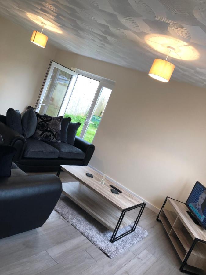 Highgate Inn Hotel Пембрук Екстериор снимка